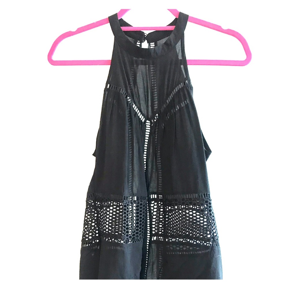 Black cutout top